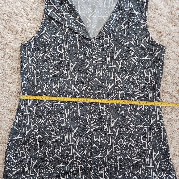 Clientele Women's Top Medium Black White Graphic Alphabet School Teacher - Picture 8 of 8